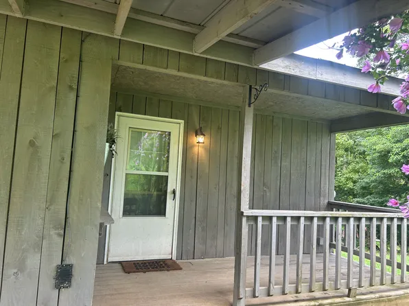 (undisclosed Address), Culleoka, TN 38451