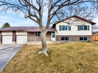 584 W 1350 N, Clinton, UT 84015