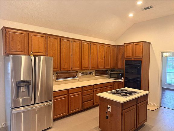 5th image of 2220 Sky Harbor Dr
