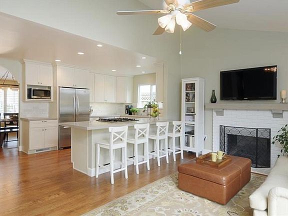 4th image of 2220 Nola Dr
