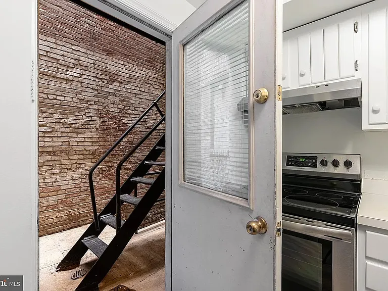 1830 California St NW #1 — Photo 21