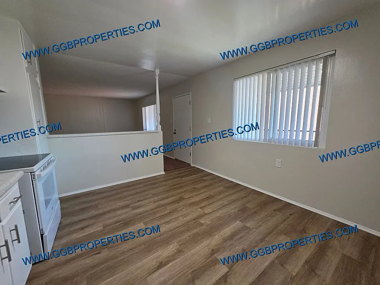 1080-1084 E South St — Photo 15