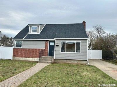 895 Phillip Road, Uniondale, NY, 11553