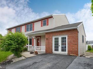 316 Acorn Cir #L-0192, Lebanon, PA 17042