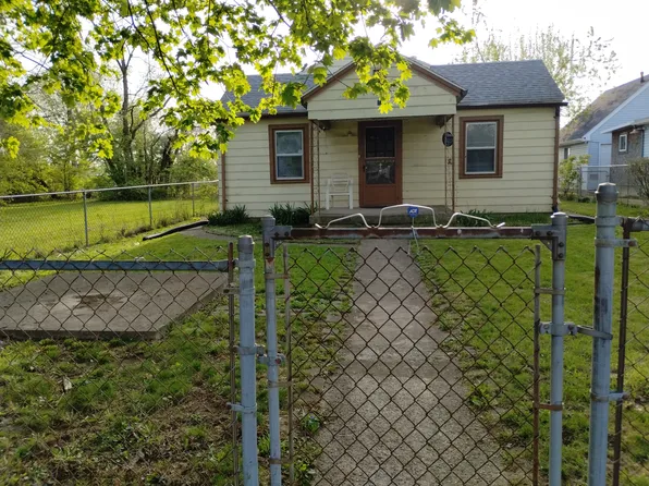 83 Miller Ave, Dayton, OH 45417