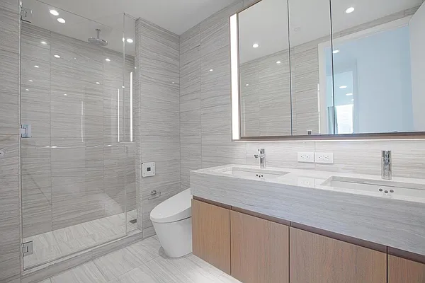 Rented by Battery Park Realty | media 22