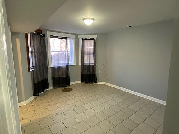5th image of 5421 W 24th Pl #Basement