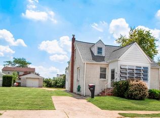 37 Worden Ave, Hopelawn, NJ 08861