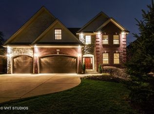 314 W Glade Rd, Palatine, IL 60067