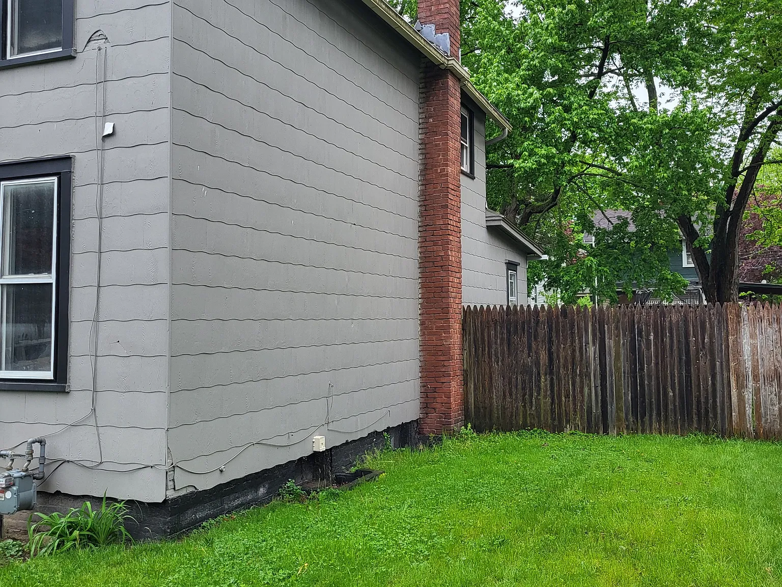3 bed, 1080 sqft, $1,150 — Photo 2