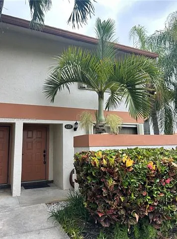 4401 SW 70th Ter — Photo 15