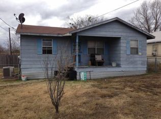 518 Simon St, Taylor, TX 76574