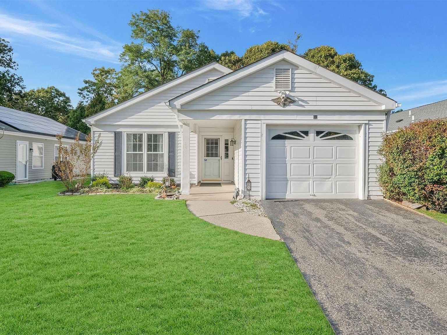 10 Kingston Drive #10, Ridge, NY 11961 | Zillow