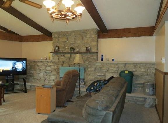 2nd image of 220 Hillside Dr