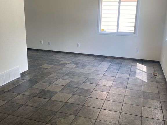 2nd image of 517 Avenue F #1