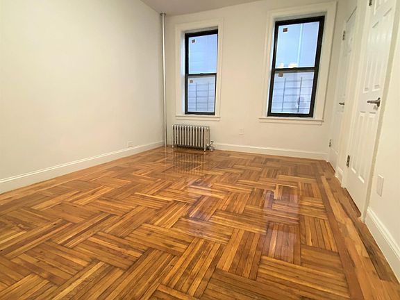 3rd image of 2538 Bronxwood Ave