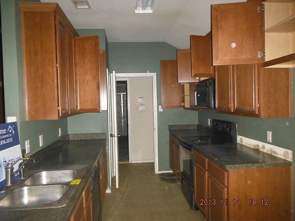4th image of 412 Harvard Dr