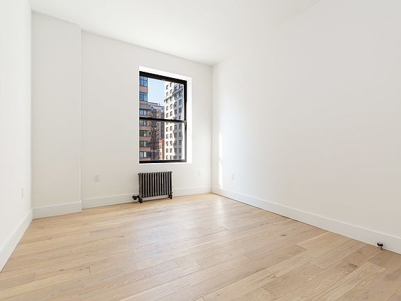 5th image of 230 W 97th St Penthouse 1