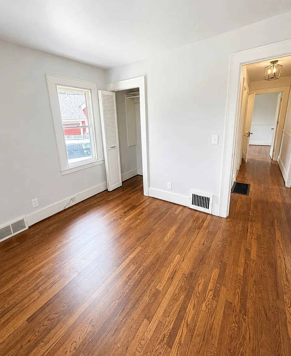 2 bed, 1.5 bath, 1928 sqft, $2,650 — Photo 3