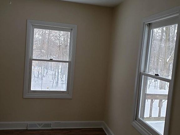 5th image of 7213 Grove Ave
