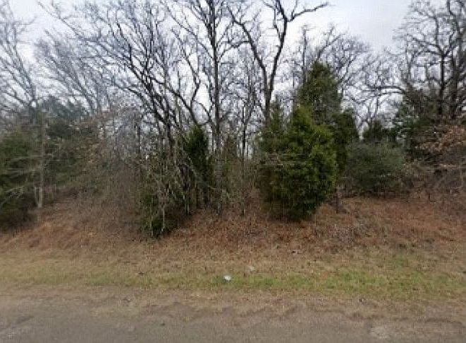 1st image of 241 Oak Hills Dr