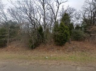 241 Oak Hills Dr, Mabank, TX 75156