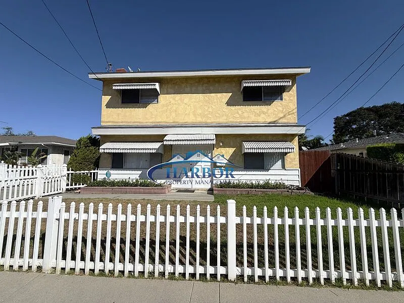 3 bed, 2.0 bath, $3,295 — Photo 1