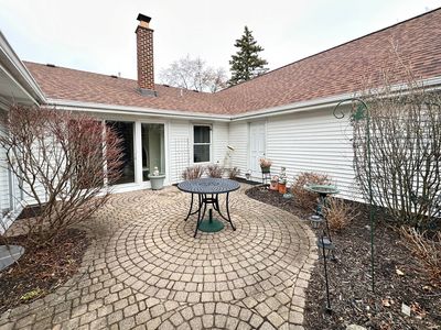 1006 Dartmouth Dr, Wheaton, IL, 60189