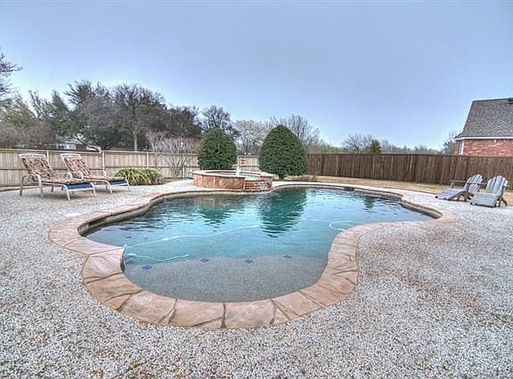 2nd image of 6008 Wildwood Dr