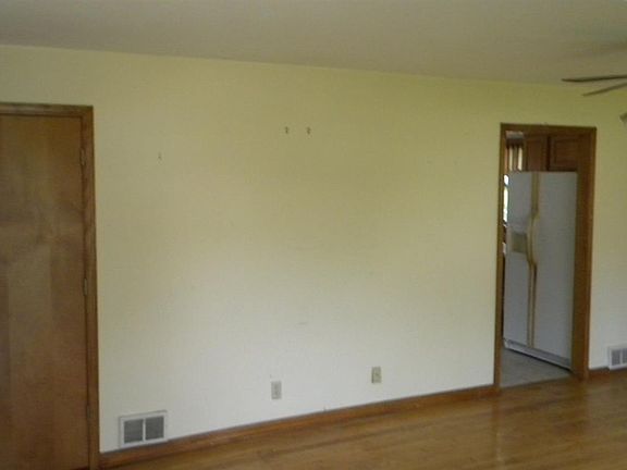2nd image of 84 Beachway Ave