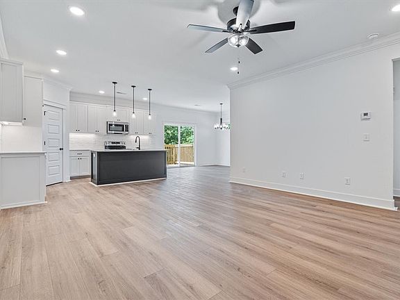 3rd image of 1 Twyford Ln