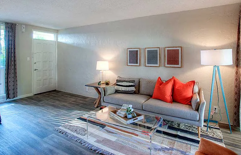 The Venue on Camelback Apartments — Photo 4