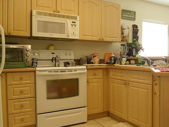3rd image of 1629 S 58th St