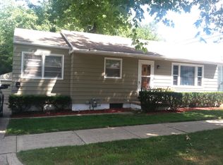 732 S 17th St, Decatur, IL 62521