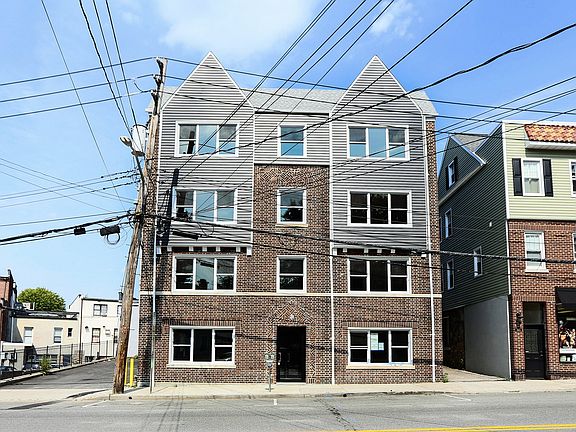 5th image of 349 Mount Pleasant Ave #2L