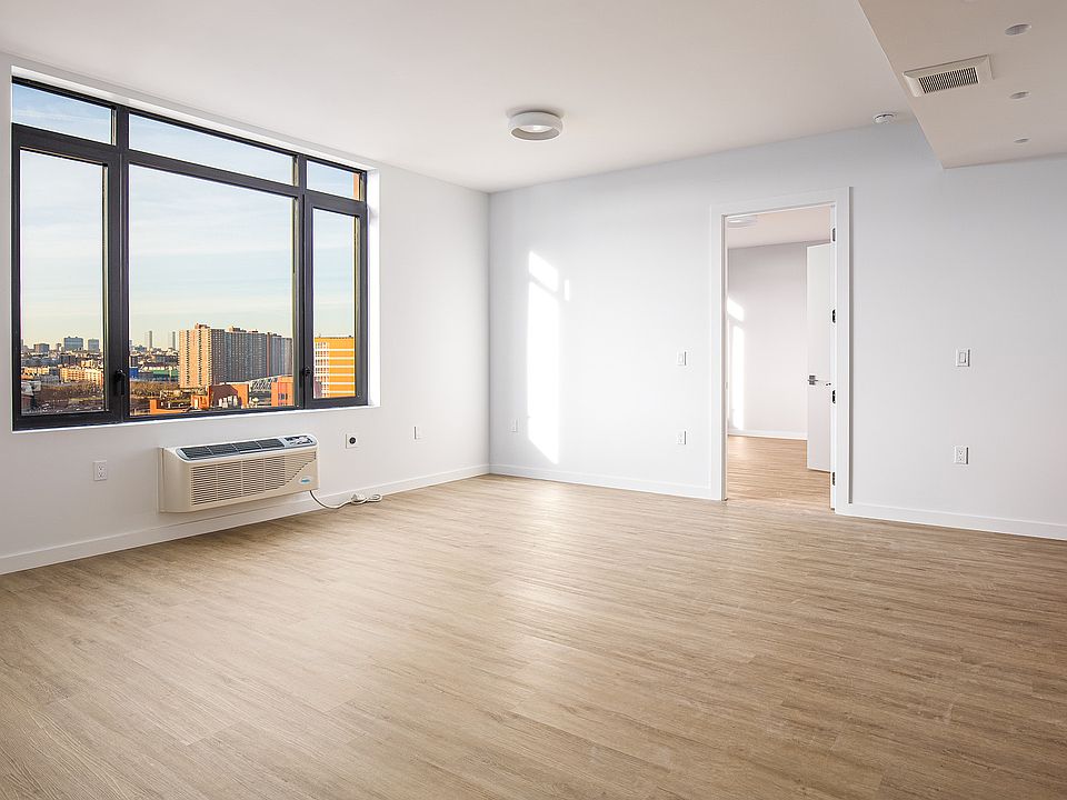 1st image of 276 Grand Concourse #1116NT