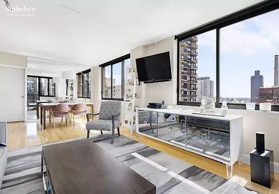 3rd image of 343 E 74th St APT 18C