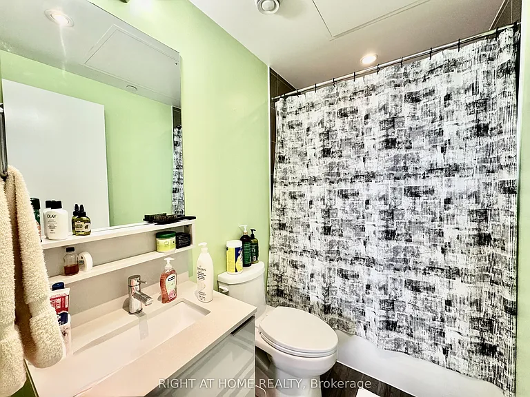 898 Portage Pkwy #1903 — Photo 12