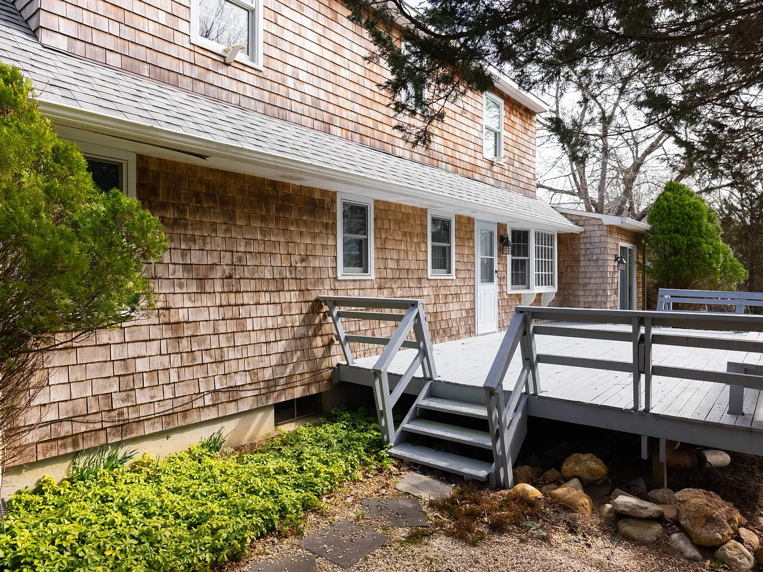 Classic Amagansett Lanes Charmer — Photo 3