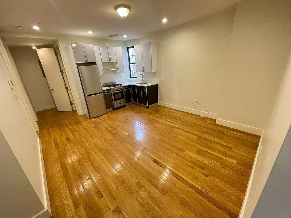 1st image of 556 Kosciuszko St #2B