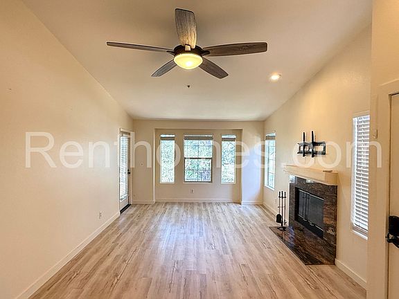 3rd image of 18650 Caminito Cantilena Unit 288