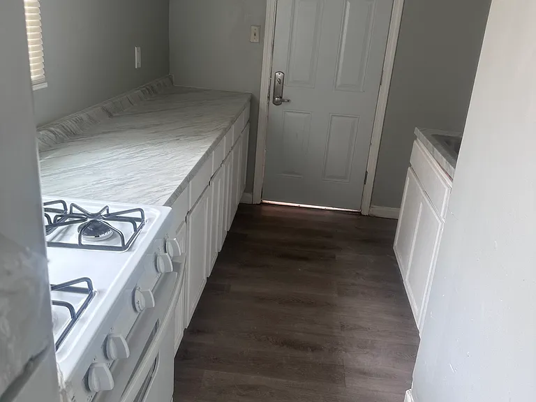945 Peabody Ave #7 — Photo 5