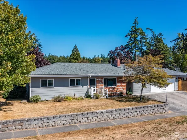 480 NE Ronhaar Street, Oak Harbor, WA 98277