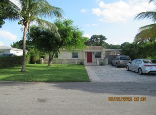 828 Fernwood Dr, West Palm Beach, FL 33405
