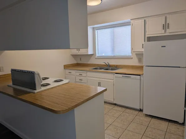 1046 W 21st Street, 1046 W 21st St, Merced, CA 95340