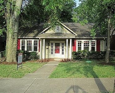 1st image of 1918 20th Ave S