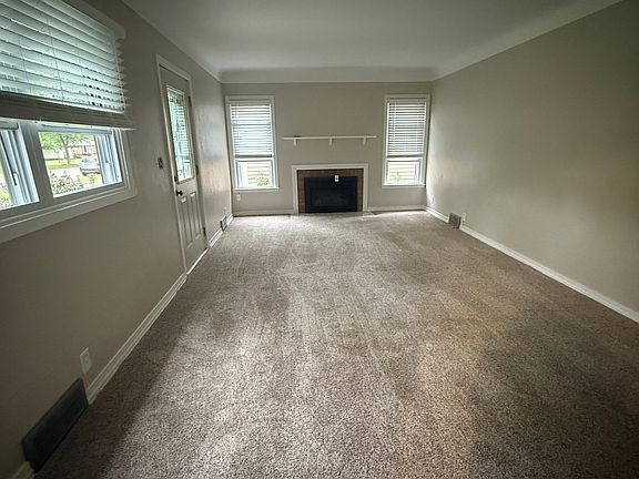 5th image of 956 Bidwell St #1