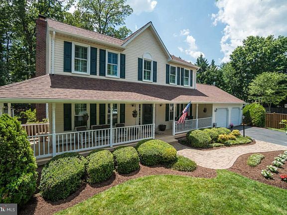 3rd image of 13307 Green Mallard Ct