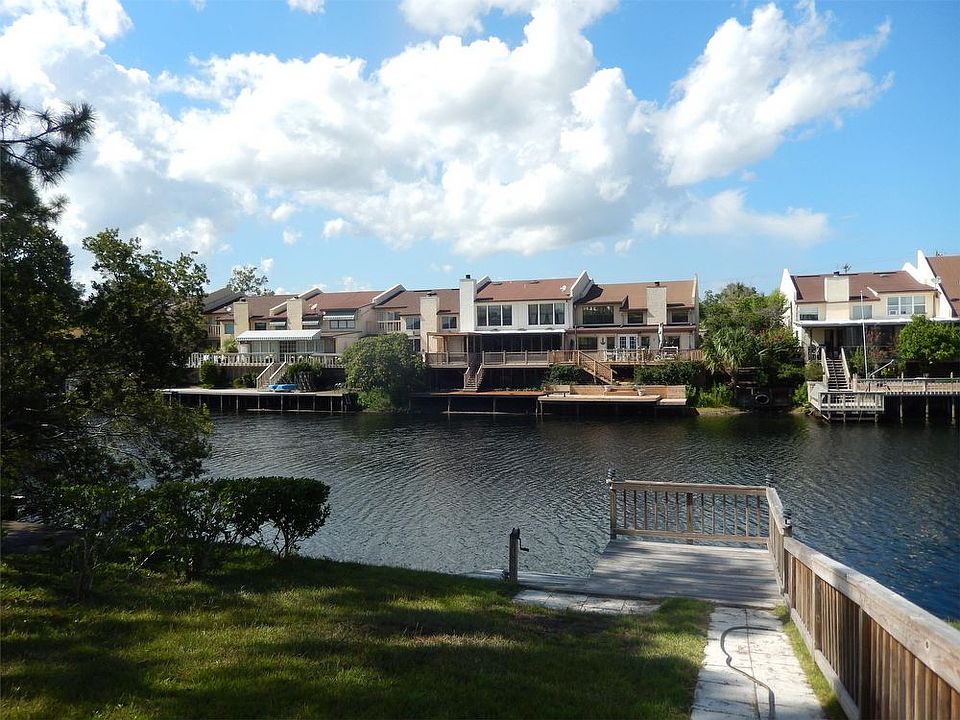 1st image of 73 Fox Valley Dr