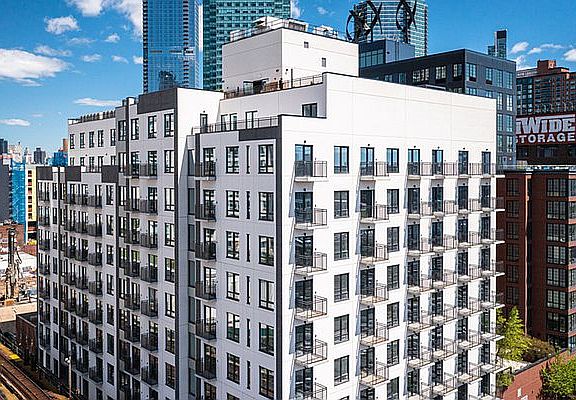 4th image of 45-57 Davis St #988